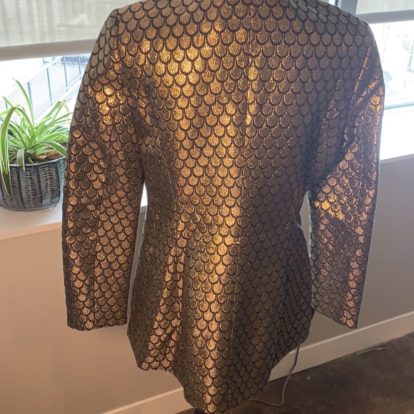 Gold and black “shell” blazer - Picture 4 of 5